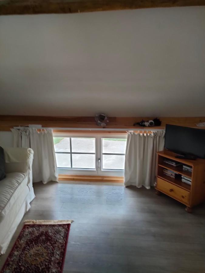 Les Petits Champs Apartment Buais-les-Monts Ngoại thất bức ảnh